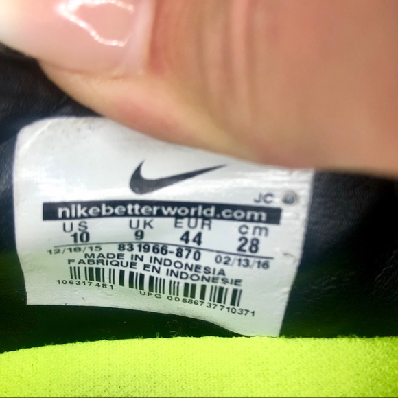 Nike Mercurial Vapor Indoor Soccer Shoes - Picture 2 of 5